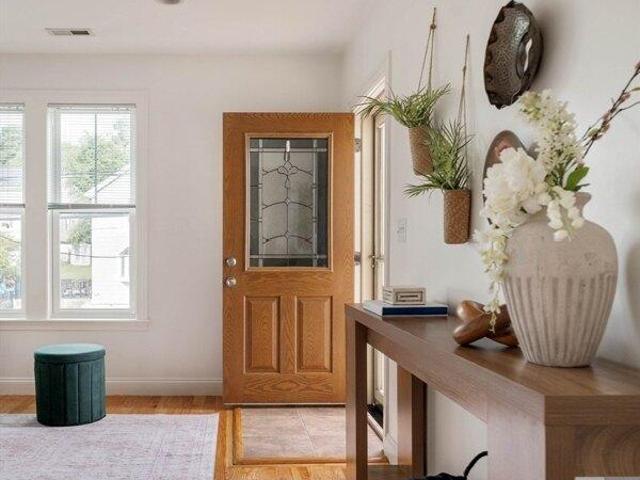 Condo for sale in Stoneham, Massachusetts