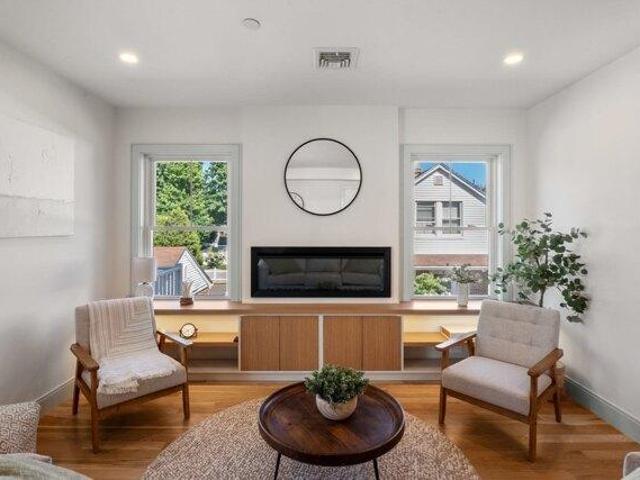 Condo for sale in Haywardville, Stoneham