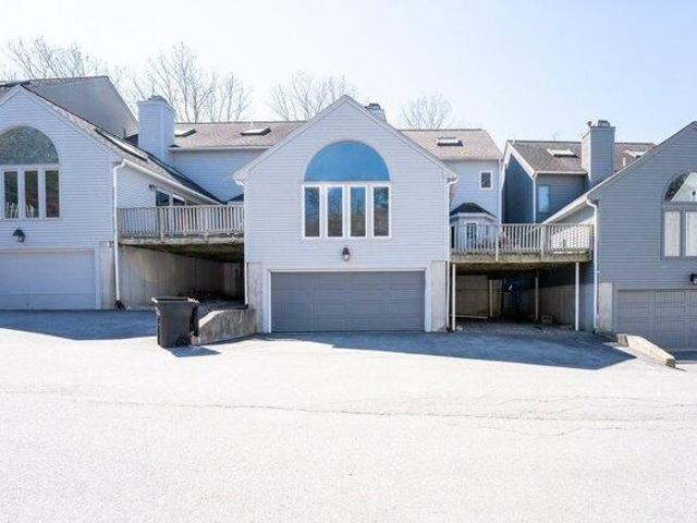Condo for sale in Stoughton, Norfolk County