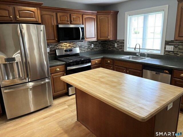 Condo for sale in Stratford, Connecticut