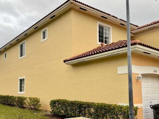 Condo for sale in Stuart