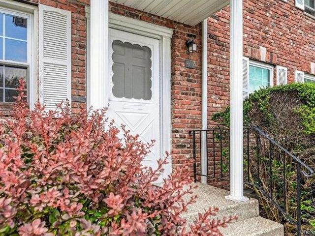 Condo for sale in Rockland, New York
