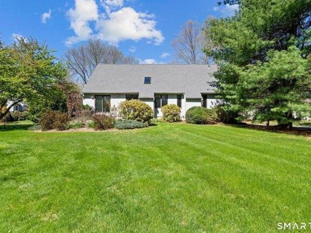 Condo for sale in Suffield, Connecticut