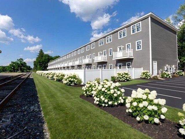 Condo for sale in Bristol, Massachusetts