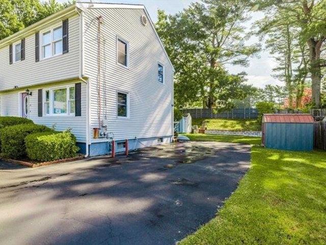 Condo for sale in Bristol, Massachusetts