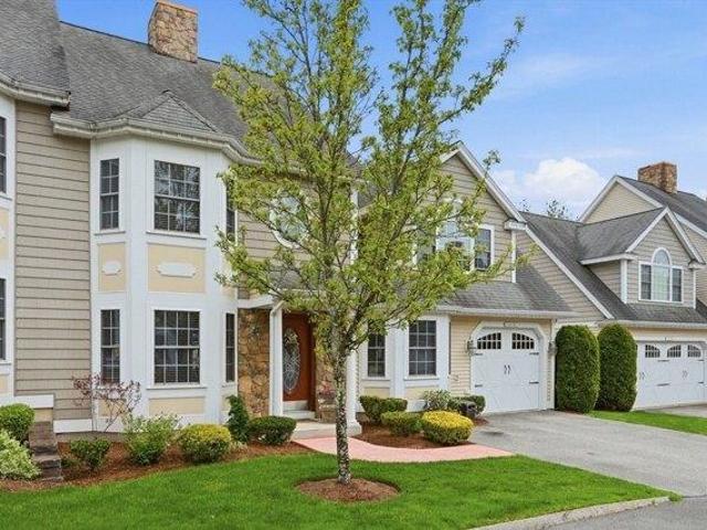 Condo for sale in Tewksbury, Massachusetts