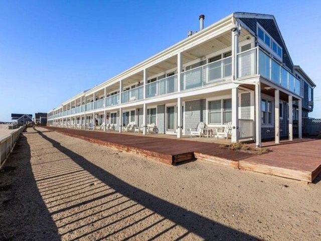 Condo for sale in Truro