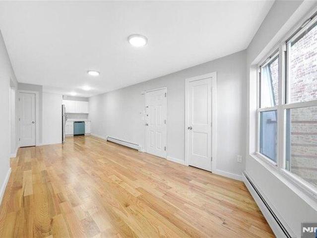 Condo for sale in Hudson, New Jersey