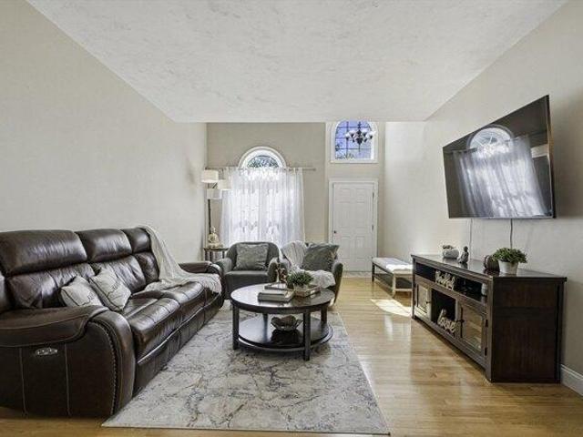 Condo for sale in Upton, Massachusetts