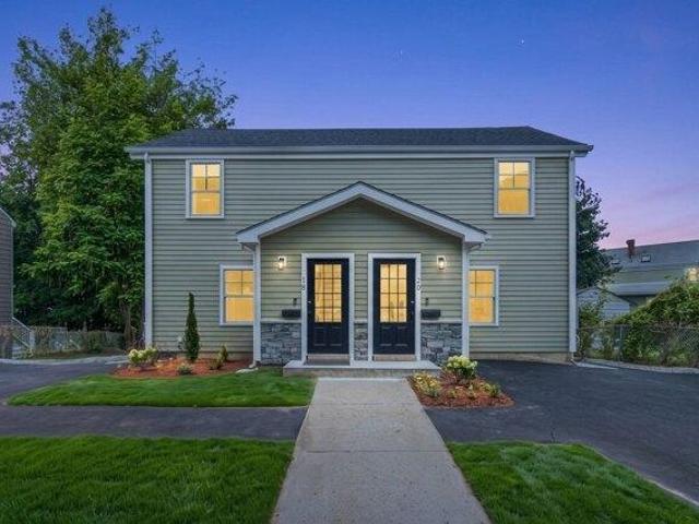 Condo for sale in Wakefield, Massachusetts