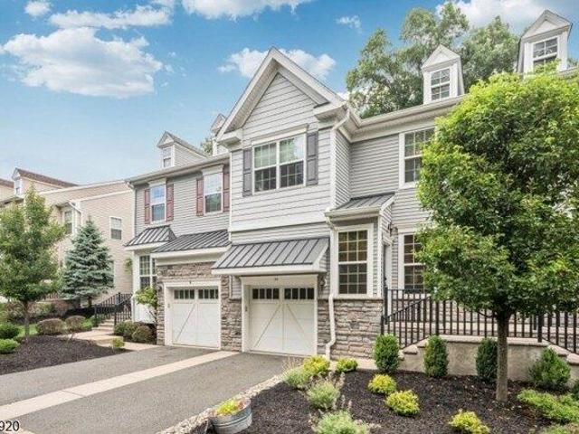 Condo for sale in Waldwick, New Jersey
