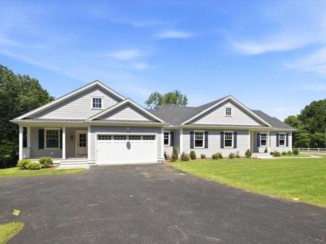 Condo for sale in Walpole, Massachusetts