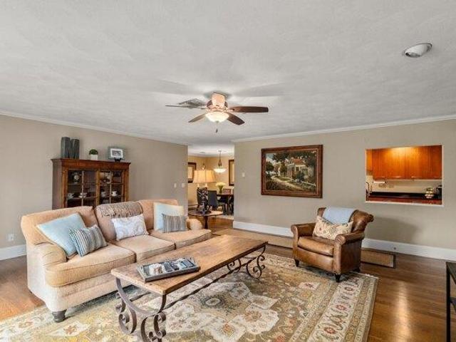 Condo for sale in Royal Crest Country Club Condominium Estates, Walpole