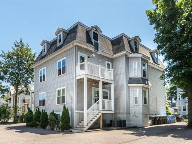 Condo for sale in Waltham, Massachusetts