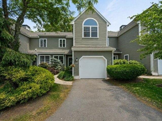 Condo for sale in Waltham, Massachusetts
