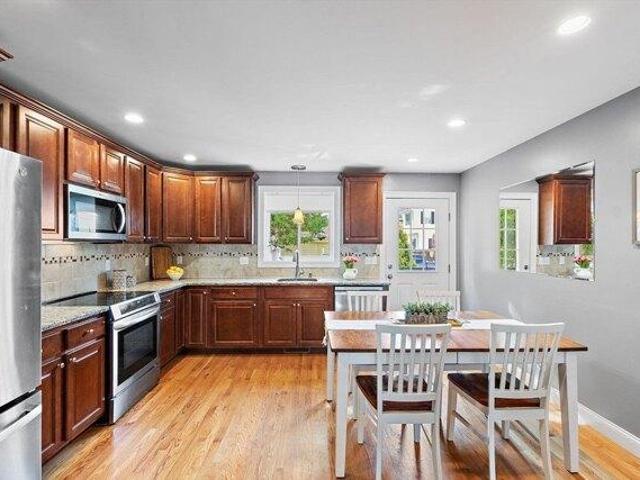 Condo for sale in Waltham, Massachusetts