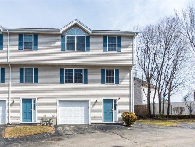 Condo for sale in Waltham, Massachusetts