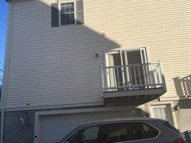 Condo for sale in Waltham, Massachusetts