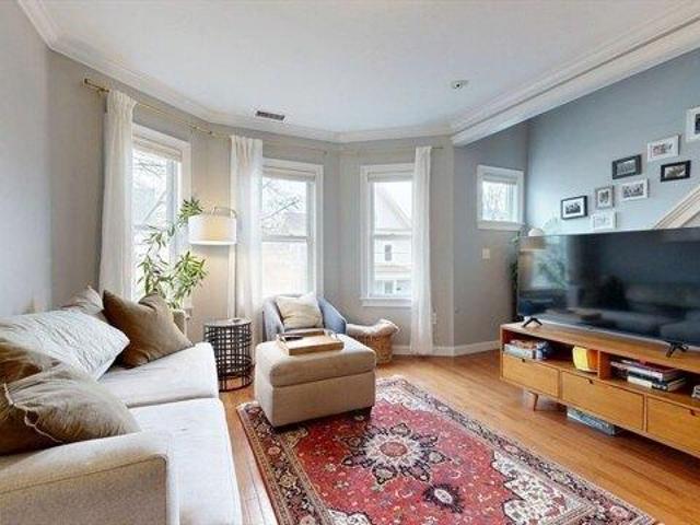 Condo for sale in Waltham, Massachusetts