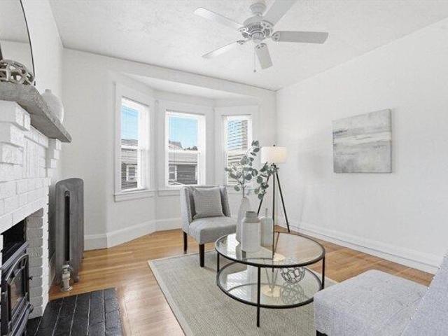 Condo for sale in Waltham, Massachusetts