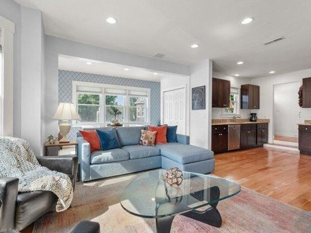 Condo for sale in Waltham, Massachusetts