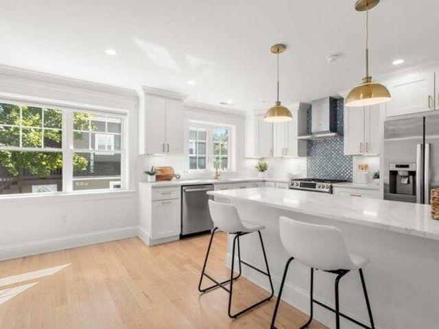 Condo for sale in South Side, Waltham