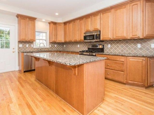 Condo for sale in South Side, Waltham