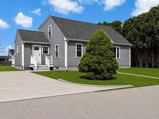 Condo for sale in Warren, Rhode Island