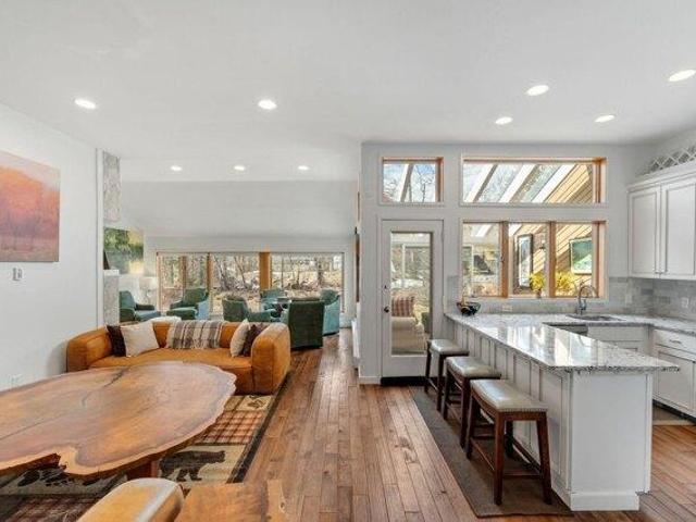 Condo for sale in Warren, Washington County