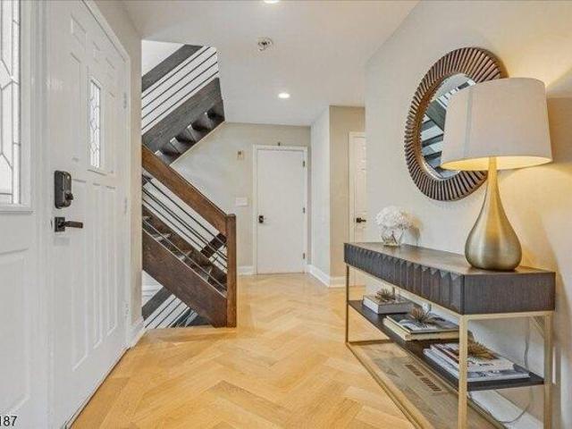 Condo for sale in Watchung, New Jersey