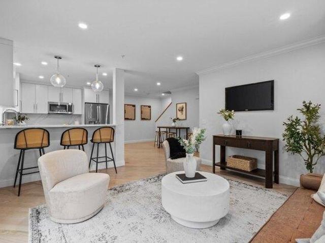 Condo for sale in Watertown, Middlesex County