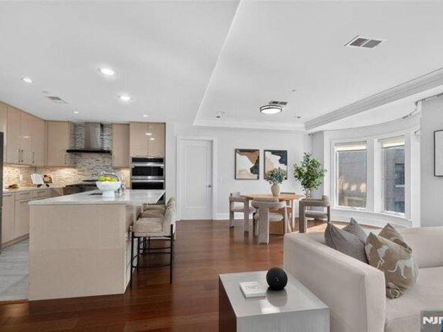 Condo for sale in Hudson, New Jersey