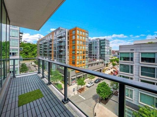 Condo for sale in Hudson, New Jersey