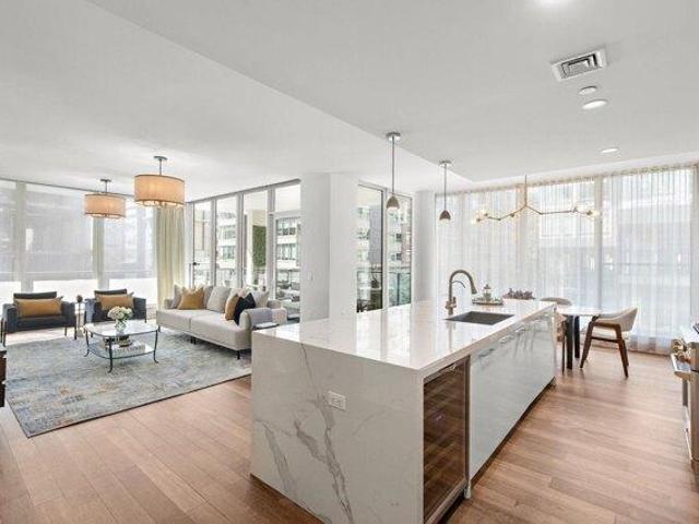 Condo for sale in Weehawken, Hudson County