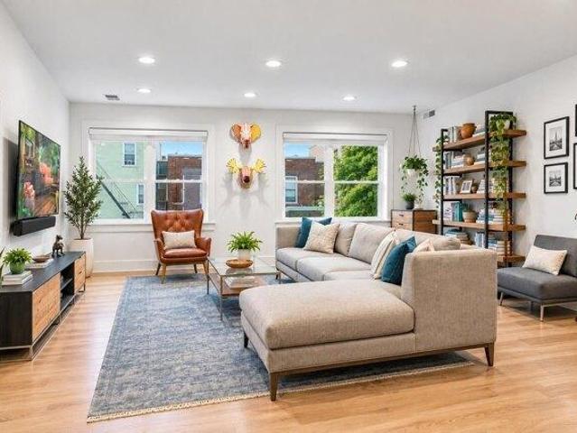 Condo for sale in Weehawken, Hudson County