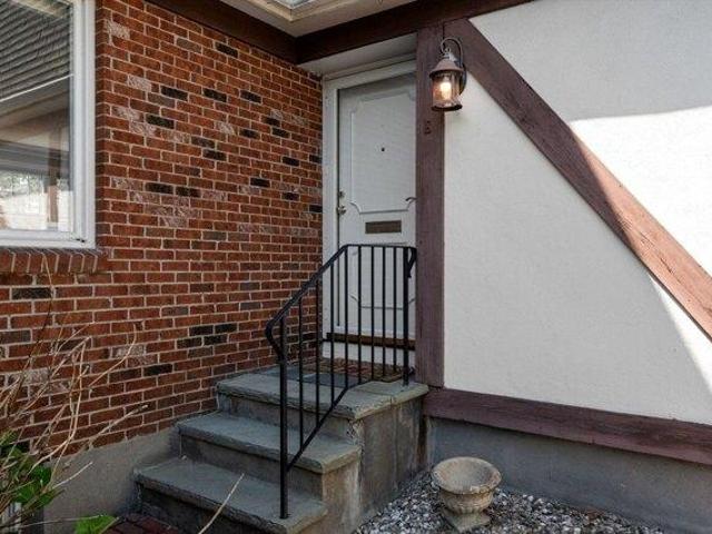 Condo for sale in Wellesley, Massachusetts