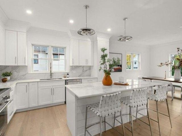 Condo for sale in Wellesley, Massachusetts