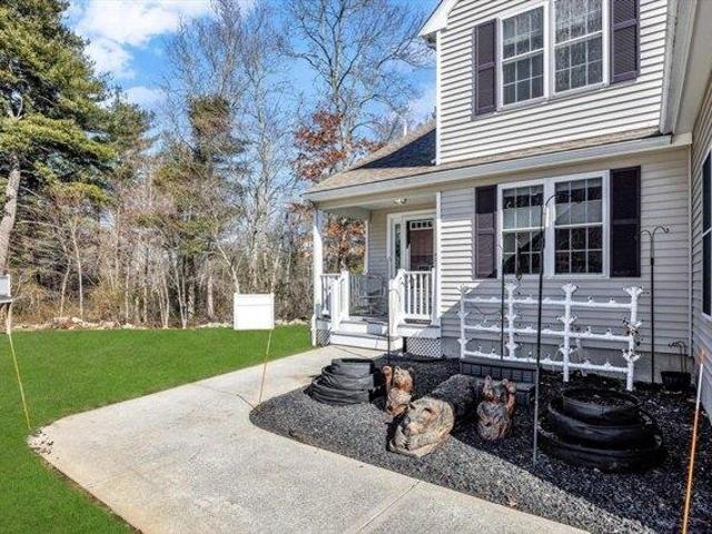 Condo for sale in West Bridgewater, Massachusetts