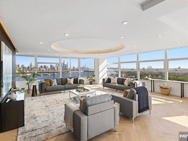 Condo for sale in Hudson, New Jersey