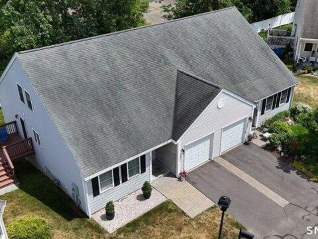 Condo for sale in Windsor, Connecticut