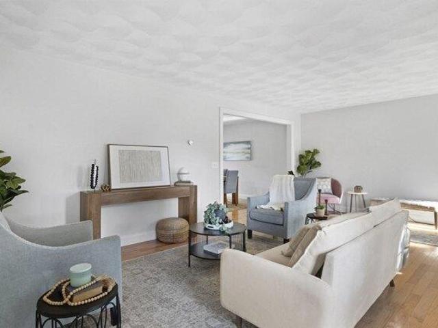 Condo for sale in Woburn Highlands, Woburn