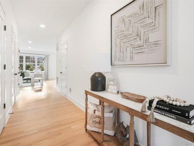 Condo for sale in Cortlandt Manor, New York
