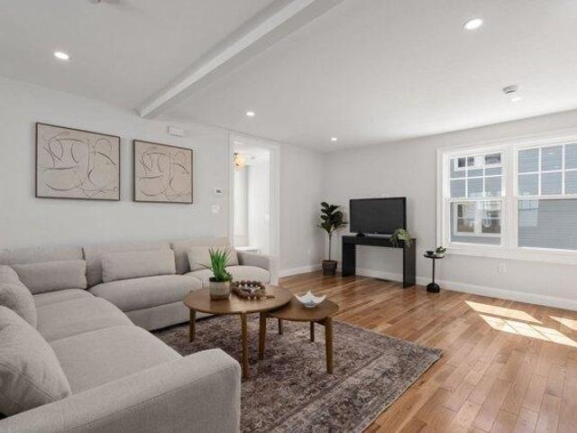 Condo for sale in Arlington, Middlesex County