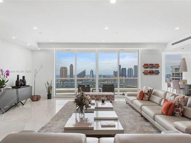 Condo for sale in Aventura, Florida
