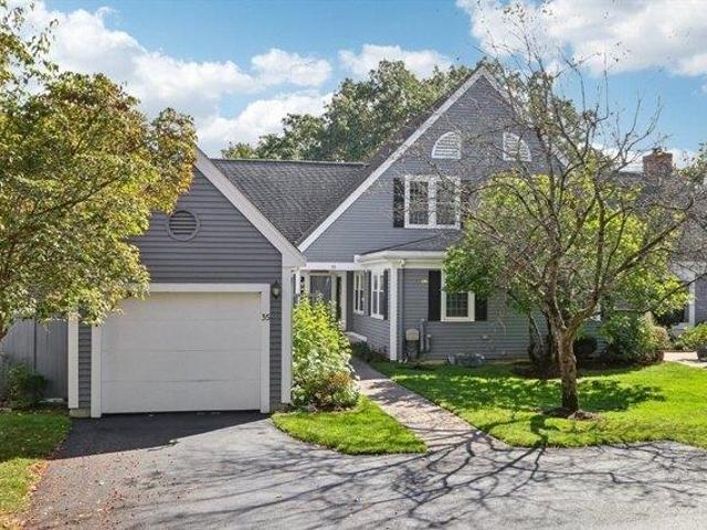 Condo for sale in Bedford, Massachusetts