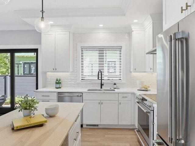 Condo for sale in Bedford, Massachusetts