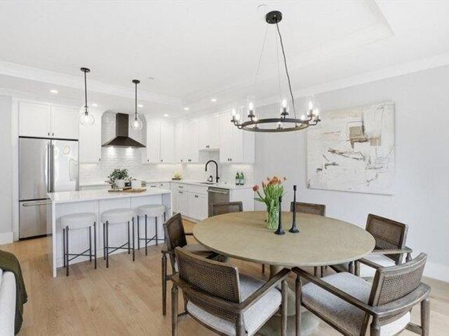 Condo for sale in Bedford, Massachusetts