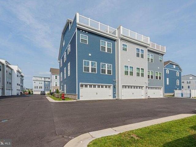 Condo for sale in Berlin, Maryland