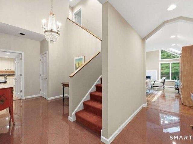 Condo for sale in Bloomfield, Capitol Planning Region