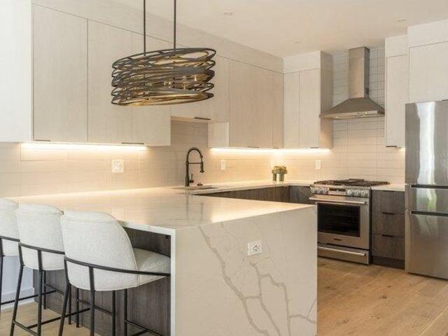 Condo for sale in North Brookline, Brookline